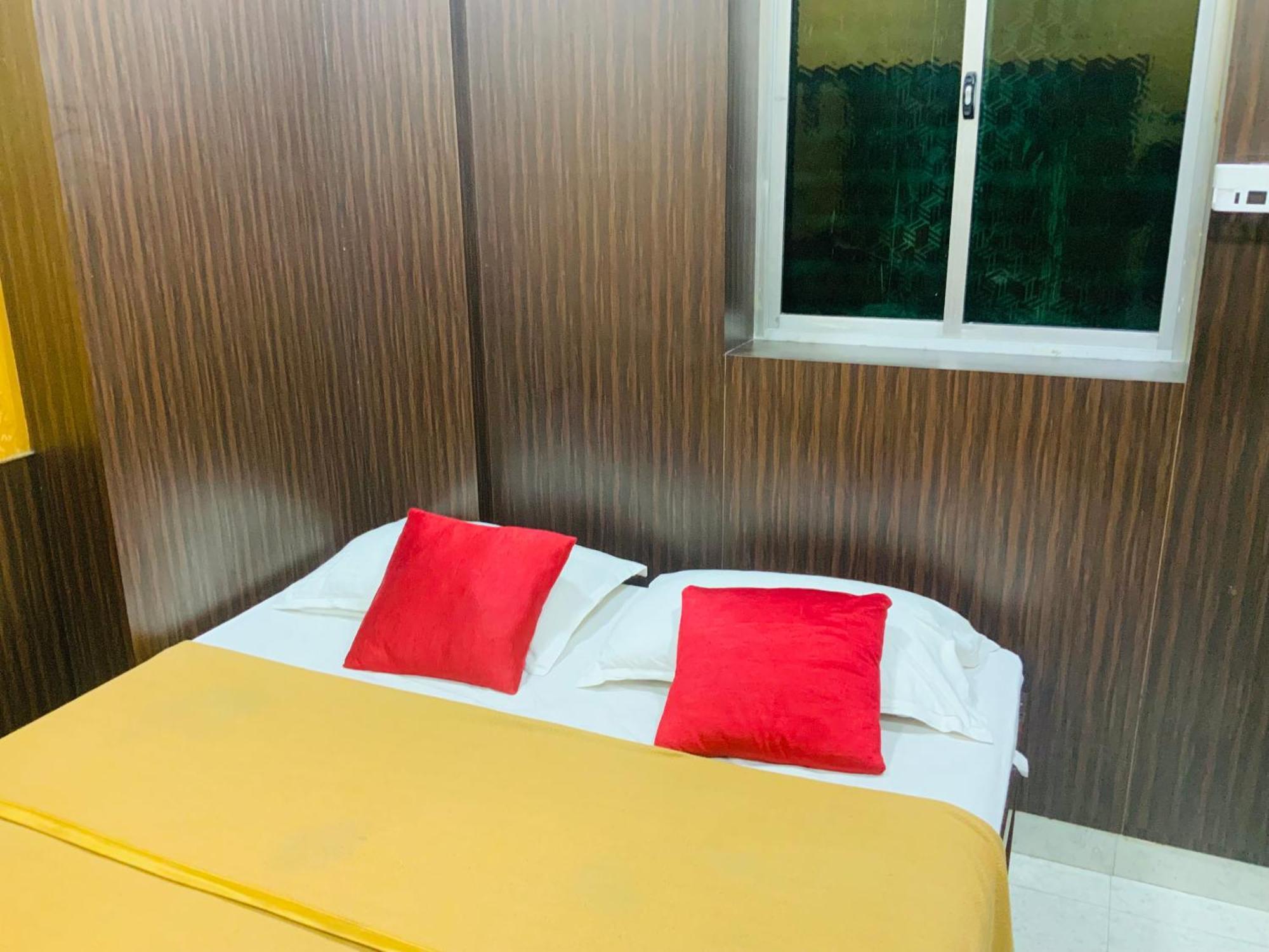 Gsr Residency Hotel กาญจีปุรัม ภายนอก รูปภาพ